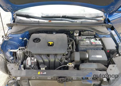 2019 Hyundai Elantra Sel z USA, uszkodzony, nr VIN 5NPD84LFXKH412532